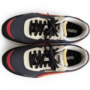 Puma Men's Gray and Red Sneakers